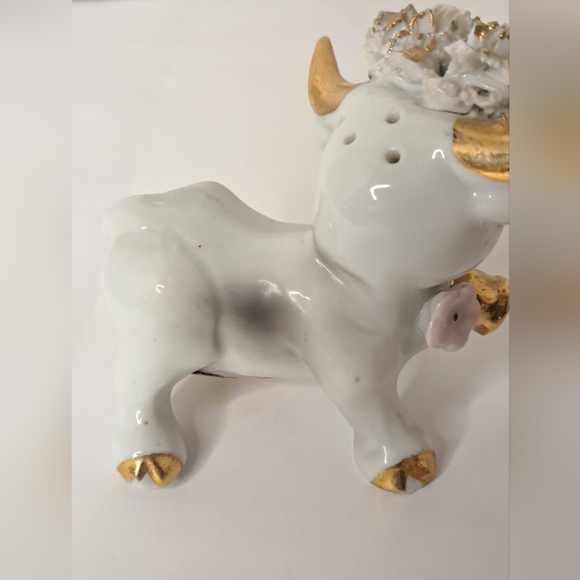 Vintage Spaghetti Cow Bull Kitschy Figurines Gold Roses Pair Set Of 2 Japan - Picture 12 of 12